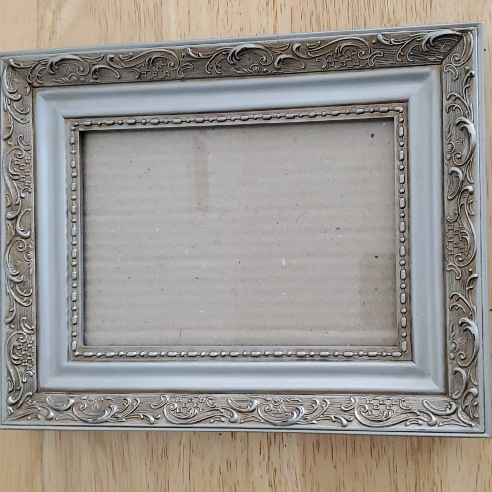 Antiqued Silver Plastic Frame